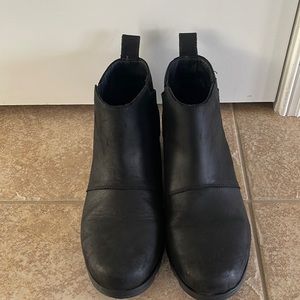 Sorel Women's Chelsea waterproof Boots size 9.5